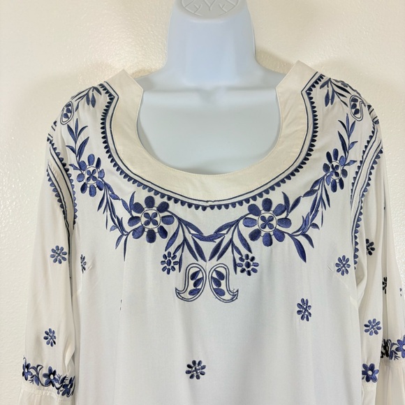 Escapada Ivory Boho Blouse with Blue Embroidery Side Slits Wide Bell Sleeve SzL - Picture 4 of 12